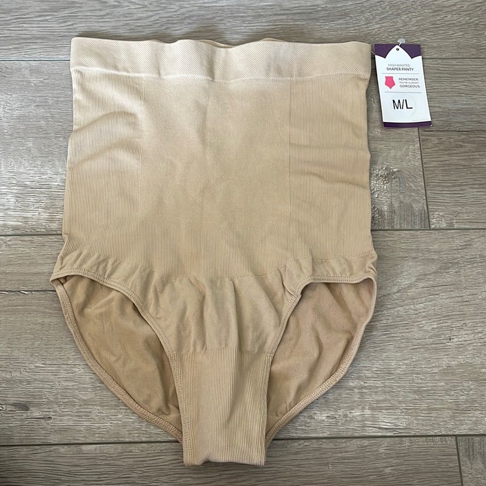 NWT Empetua M/L  high waisted shaper panty